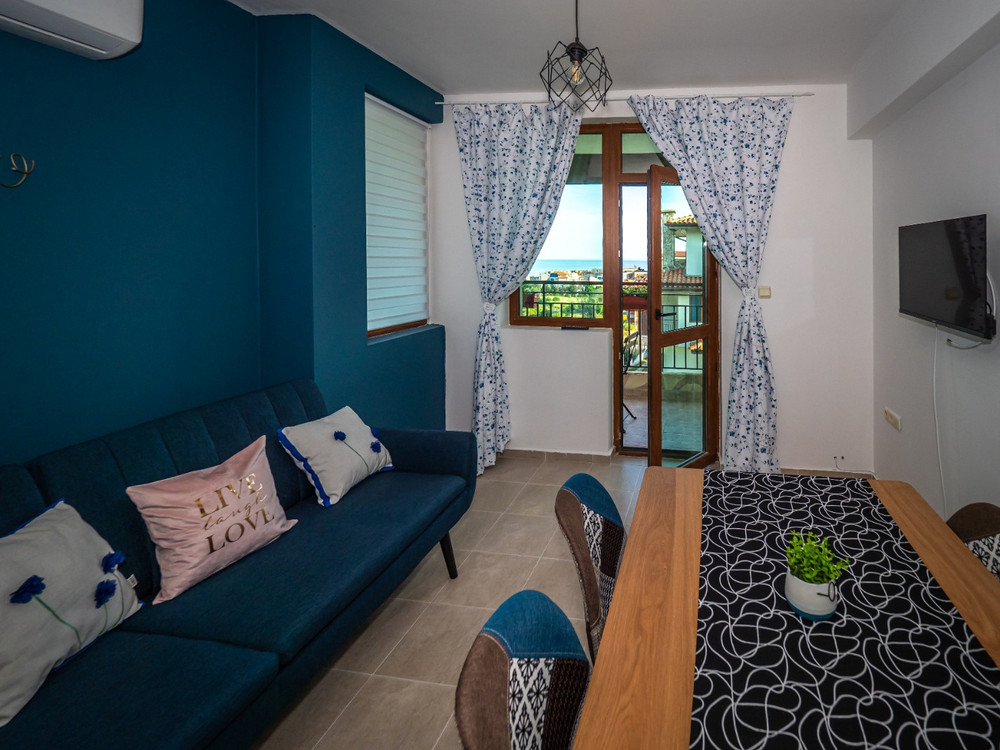 Quiet flat with sea view preview