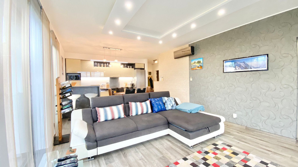 Stylish 2BR Apartment with Garage Terrace & AC preview