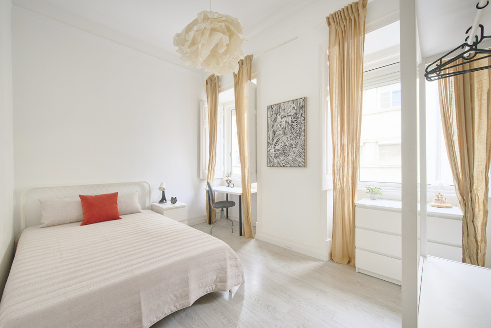 Room 2 - R.Carvalho Araujo 90 1E preview