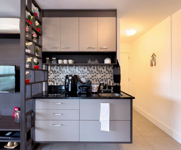 Teljesen felszerelt stúdió 30 méterre a metróállom