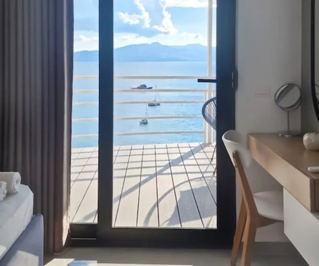 Beachfront Pirali