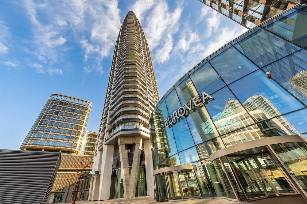 2 bedroom apartment with terrace in Eurovea Tower preview