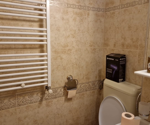 Large Group Accommodation Bucharest, 4 apt,20slips
