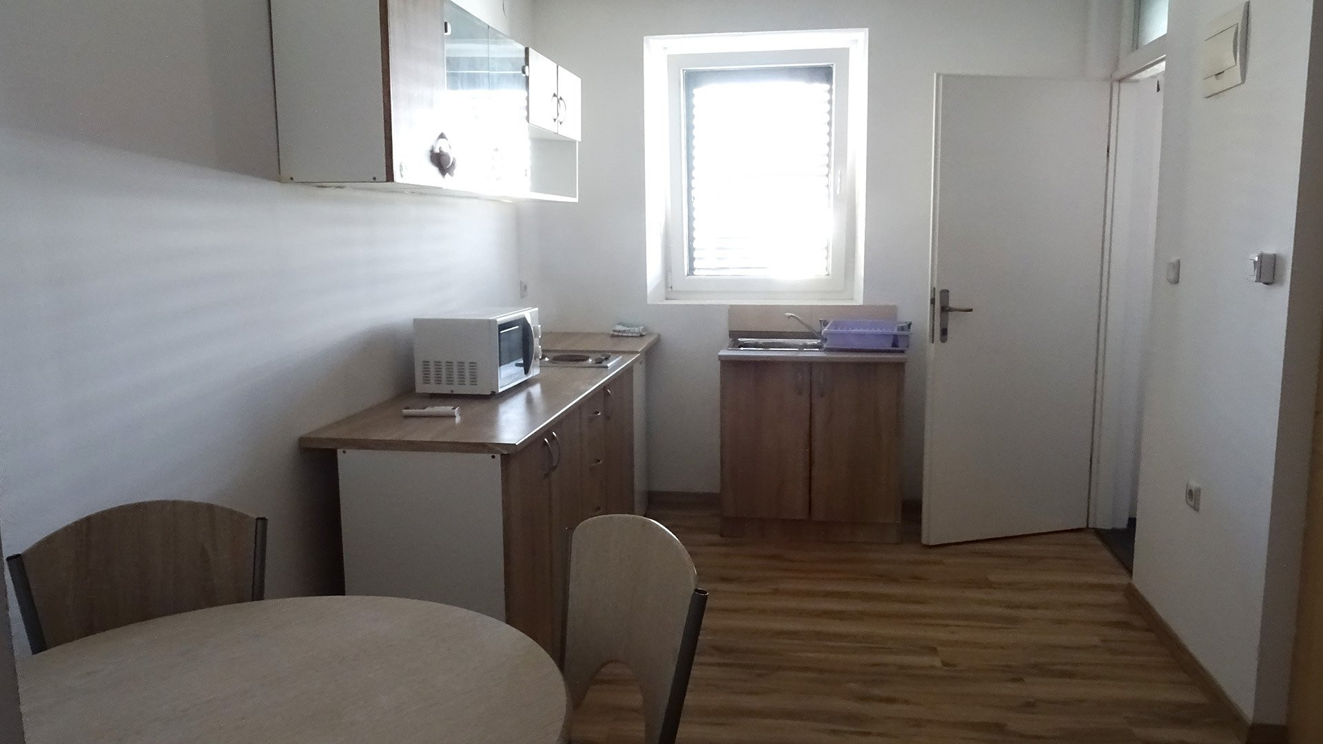 Kitchenette part