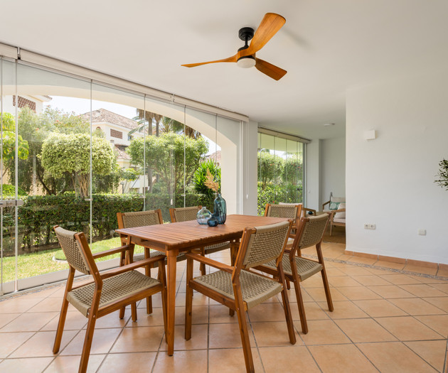 Apartamento Residencial en Marbella con Piscina