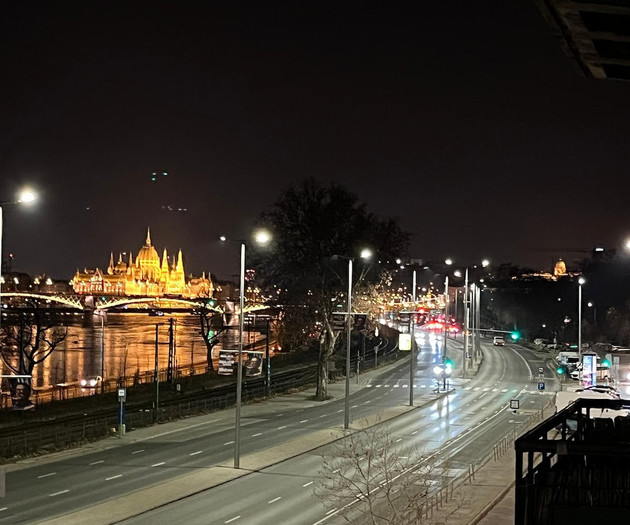 Victor's Danube View Residence