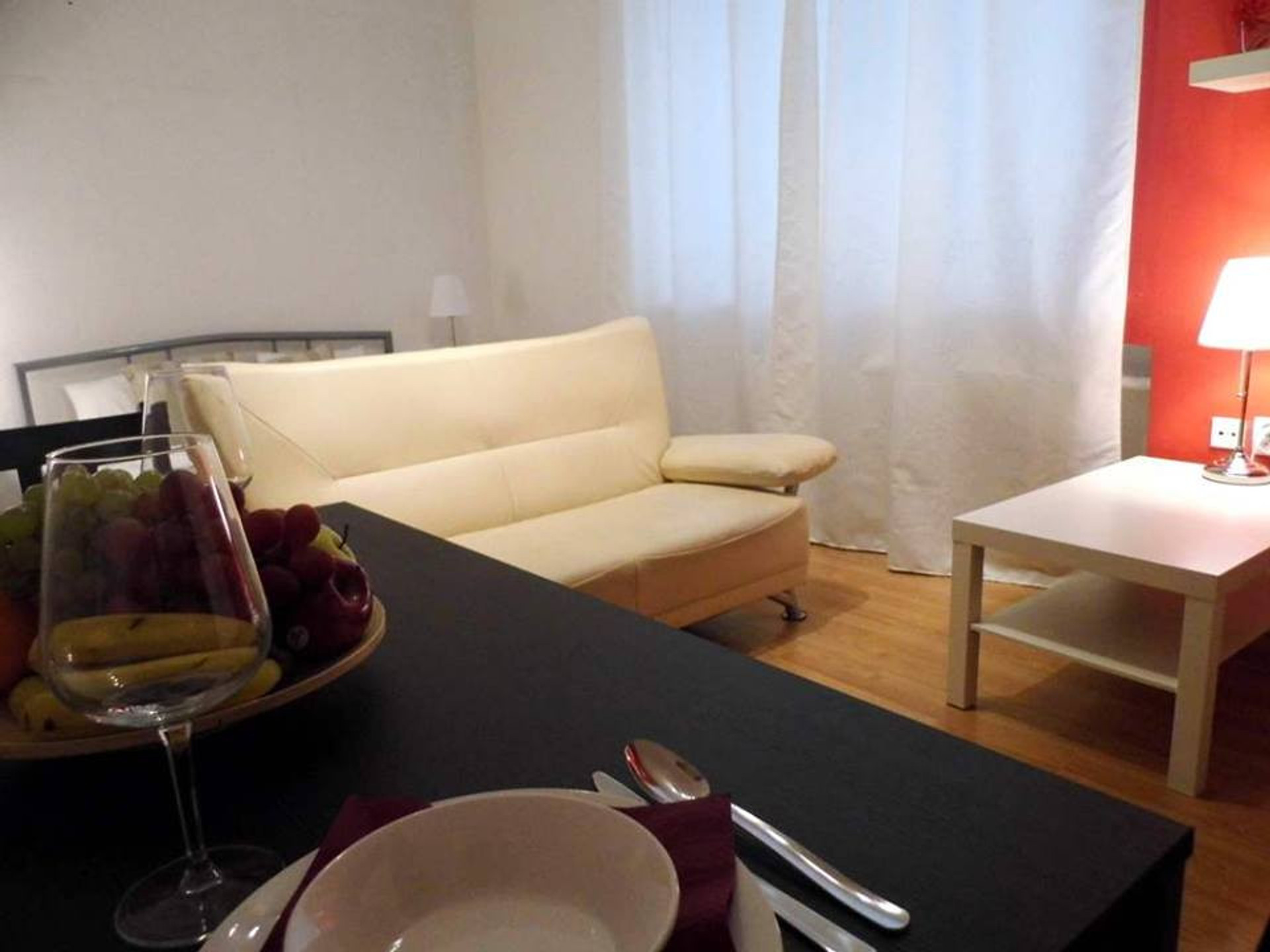 Living room with bedroom /obývačka so spálňou