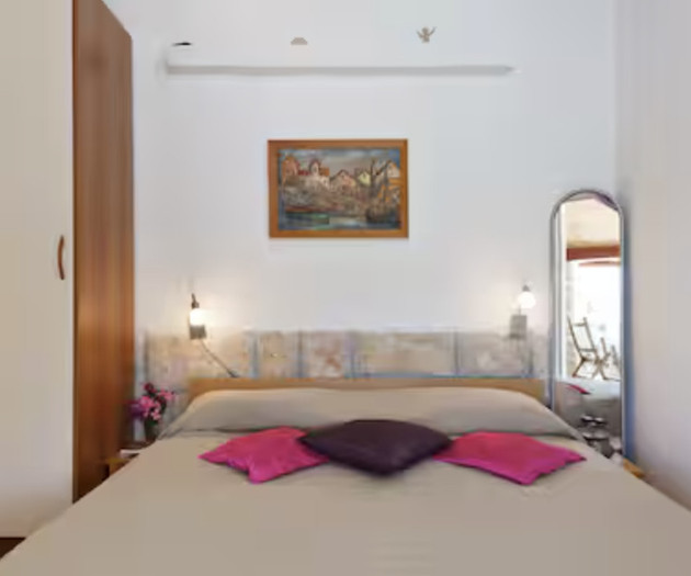 Solta beach Apartment Plaza