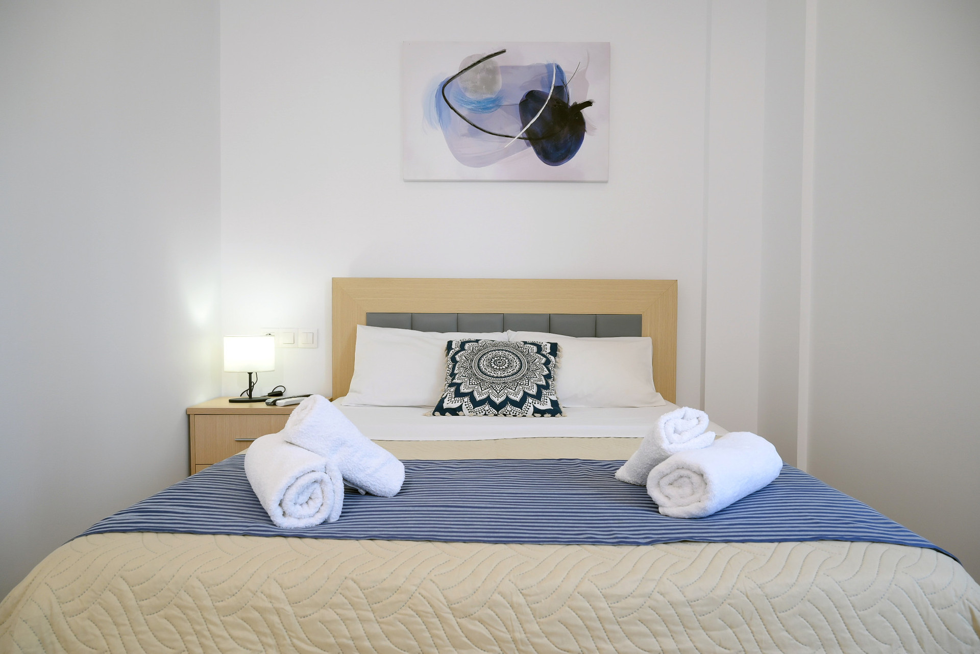 BED B10