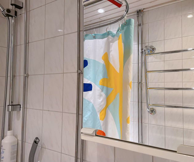 Top-Floor Studio - City Center - Fast WiFi