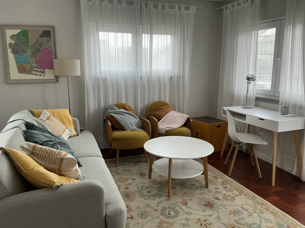 Charming & Comfortable T2  – All bills included! preview