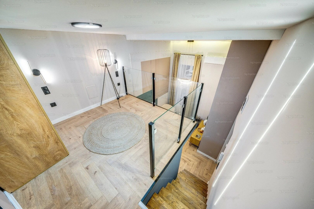 Chic Newly Renovated Apartments near Orczy ter: #1 preview