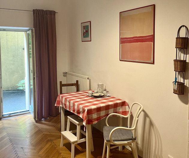 Quiet and Cozy Studio near City Center