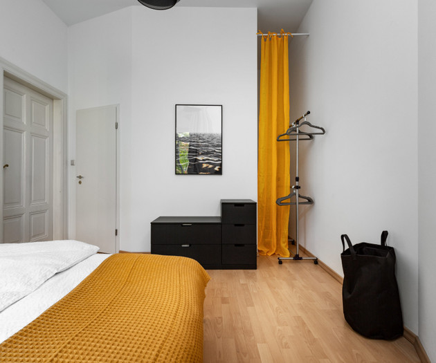 [NEW] A Minimalist Monochrome Apartment in Berlin