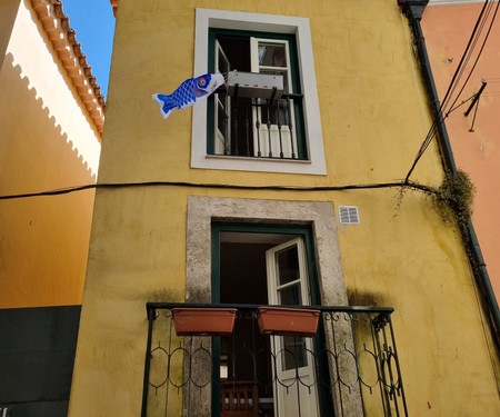 River-view apartment in the heart of Alfama