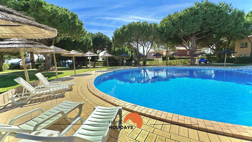 #101 Kid Friendly w/ Pool, Private Park, 400 mts B preview