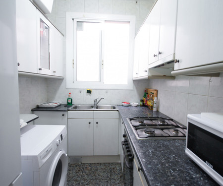 R0281- Room in Co-living San Andreu