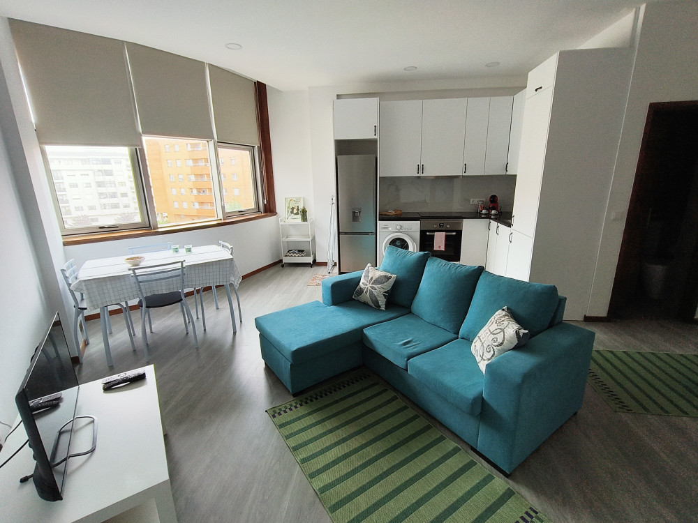 Cozy 1 bedroom apartment in Porto. preview