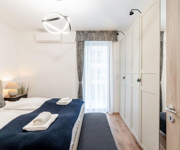 Stylish Apartment with Balcony, Garage & Cleaning