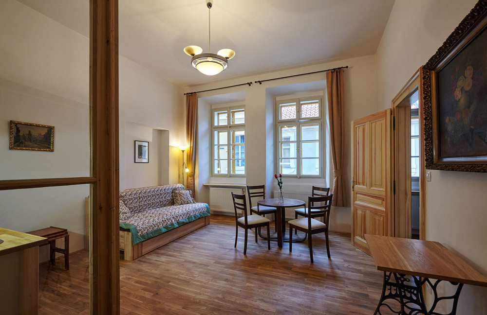 Romantic apartment in historic city centre preview