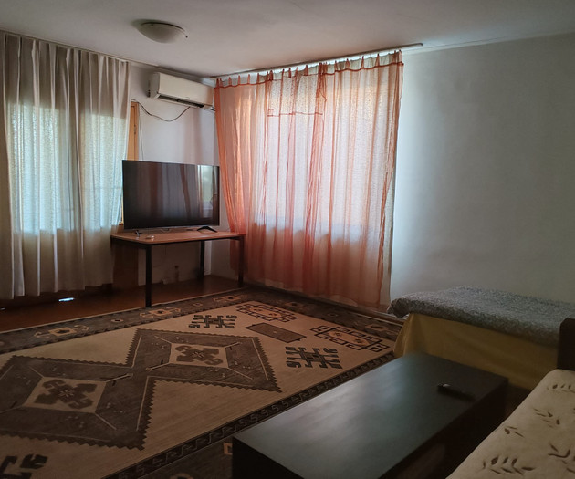 Lakefront Villa near Bucharest/Buftea - 12 Sleeps
