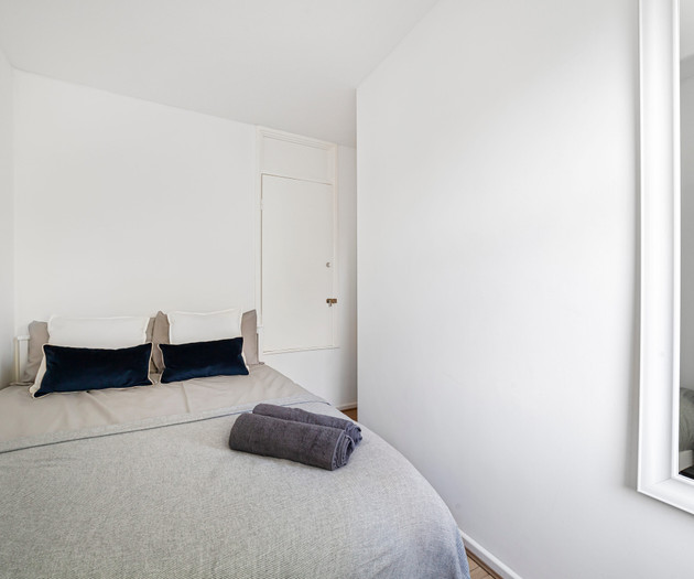 Bright 3 Bed Garden House, Haggerston, Parking