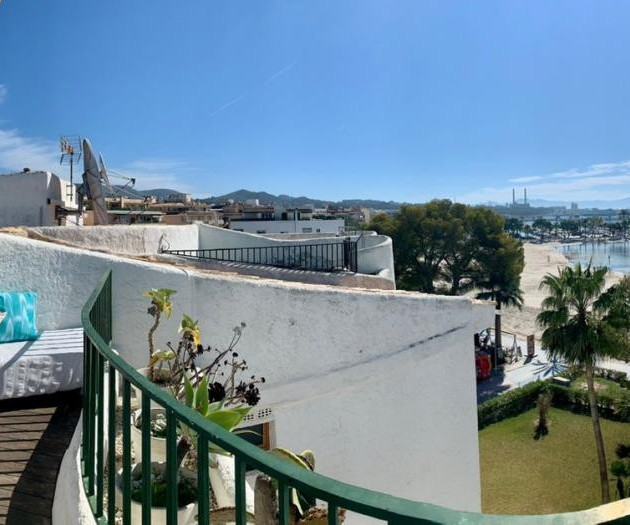Sea, apartment with sea views, in first line of th