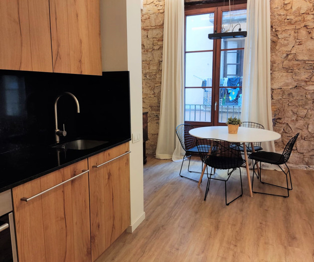 Studio of 40m2 renovated and furnished apartment l