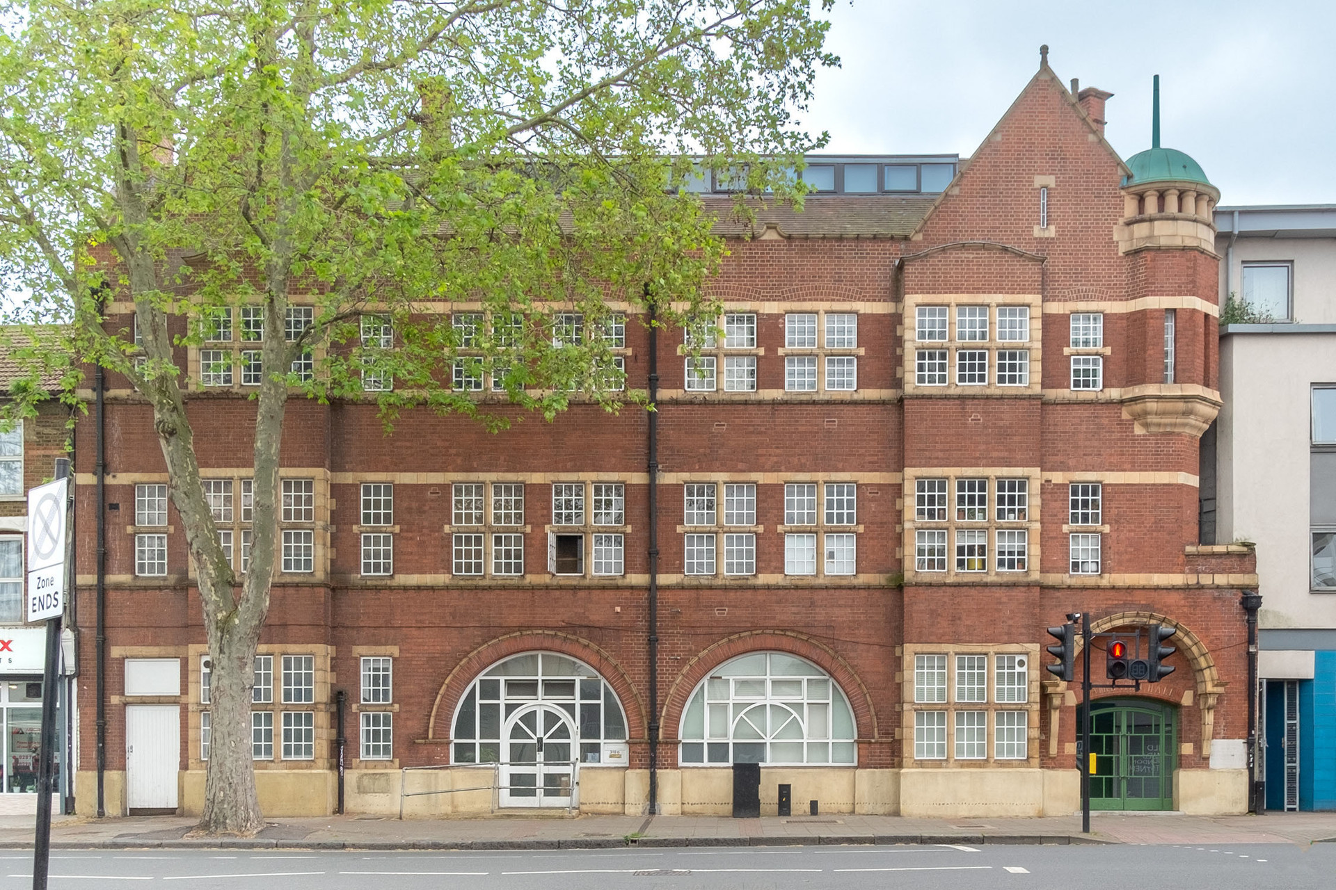 Fairbairn Hall