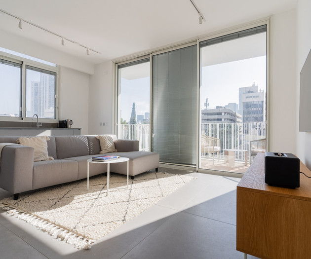 Blueground | Nahalat Byniamin,High End,Balcony -36