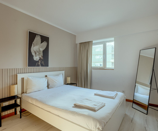 Spacious 3 bedroom apartment in Lisbon