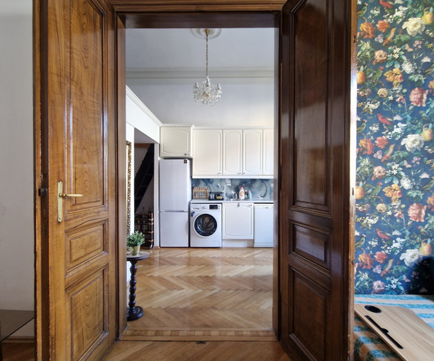 Art noveau flat in the heart of Prague