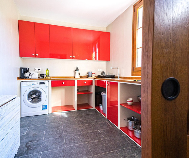 Beautiful house in Oviedo by beBalmy