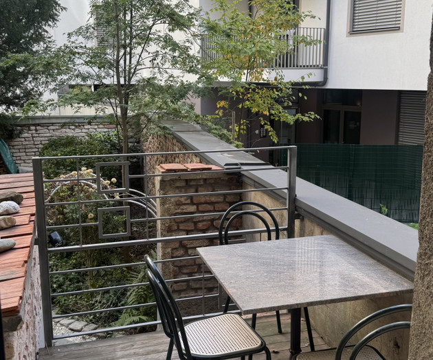 Terrace with table and chairs