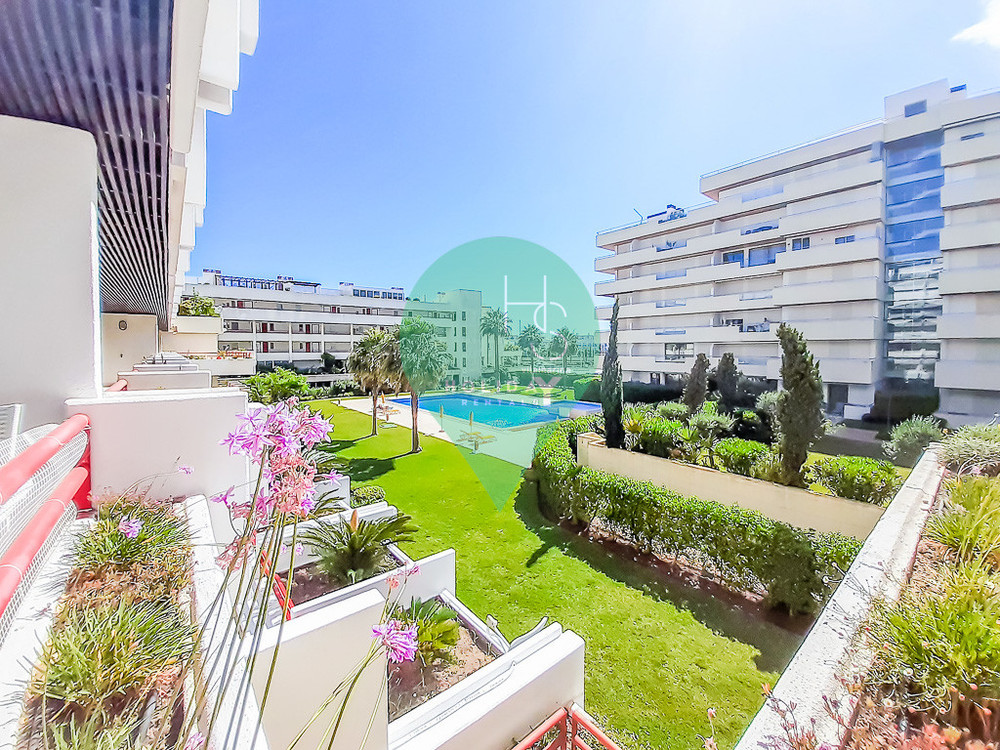 Modern Poolside View 2 bedrooms Ap. by HsRentals preview