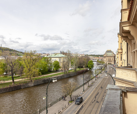 Spacious apartment with Prague castle view