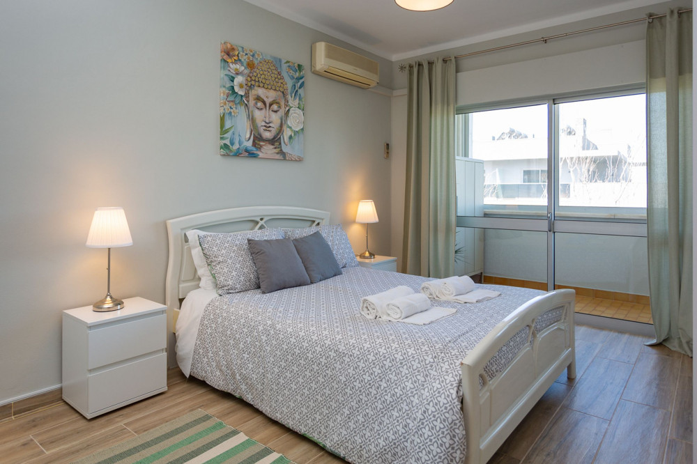 Comfort 1BDR Apartment by LovelyStay preview