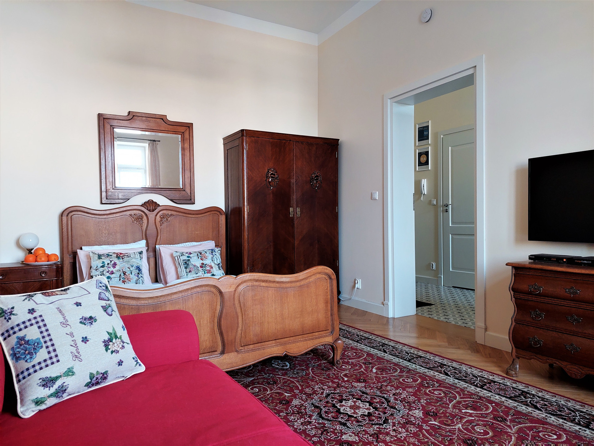 Bedroom/Living room