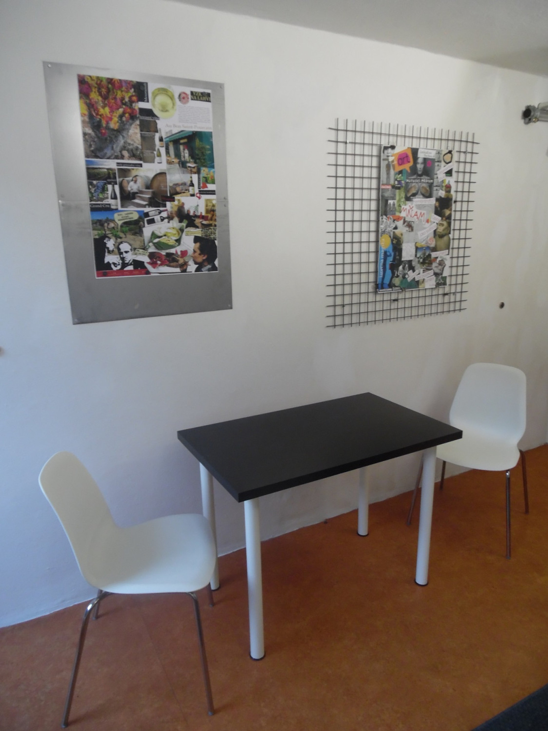 Room / pokoj