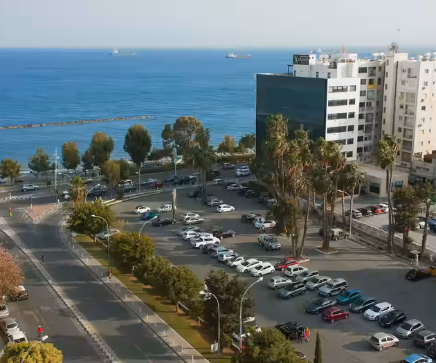 Sunny Beach Vacation • Modern Apt. • City Centre