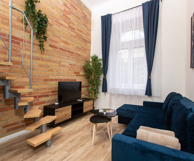 Budapest Serenity Suites - Blue