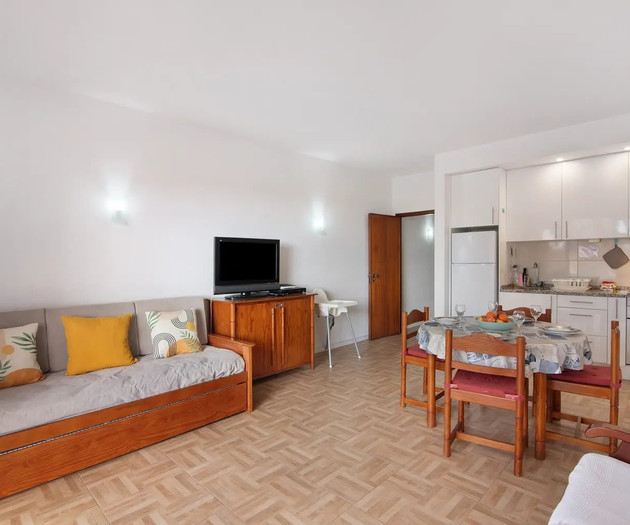 Apartamento localizado em Montechoro