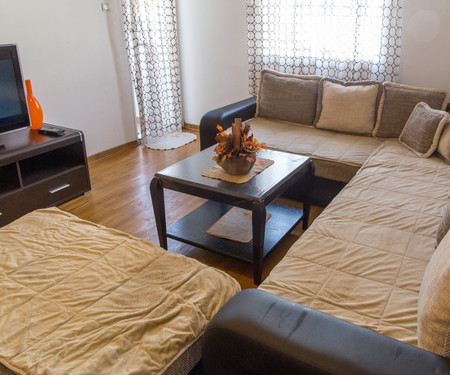 Lav apartman Budva