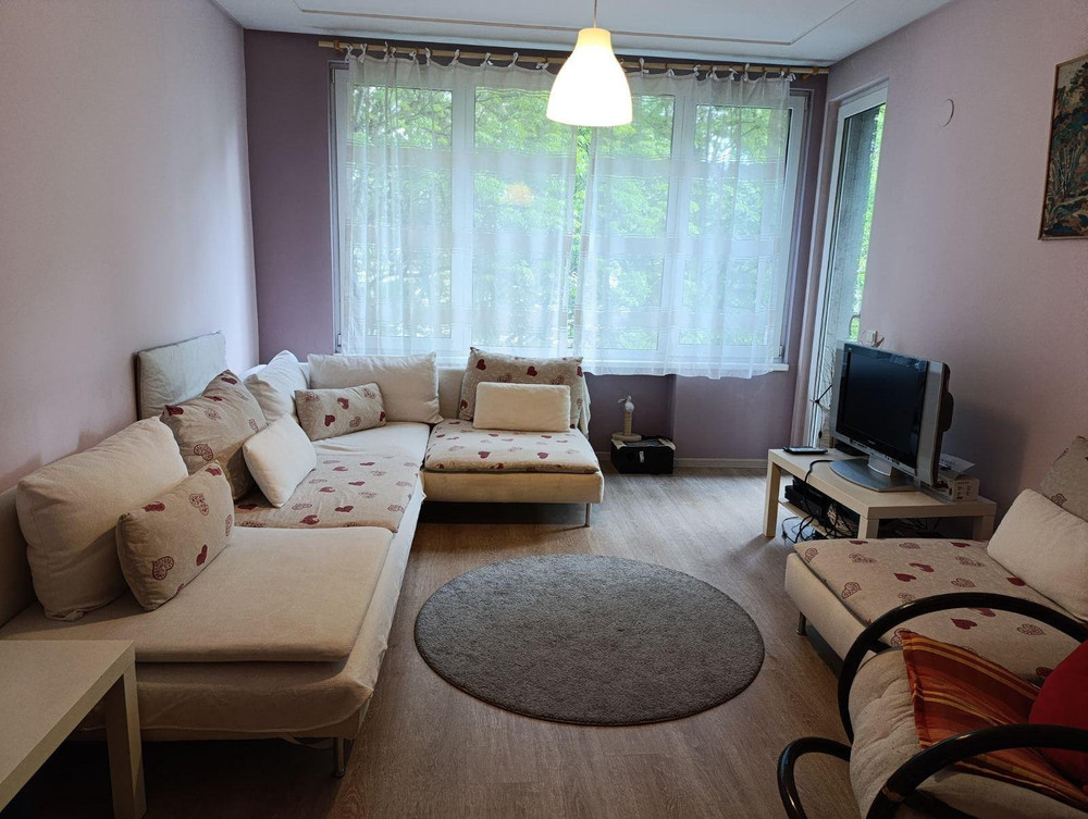 Cozy Apartment Near the City Center with Peaceful preview