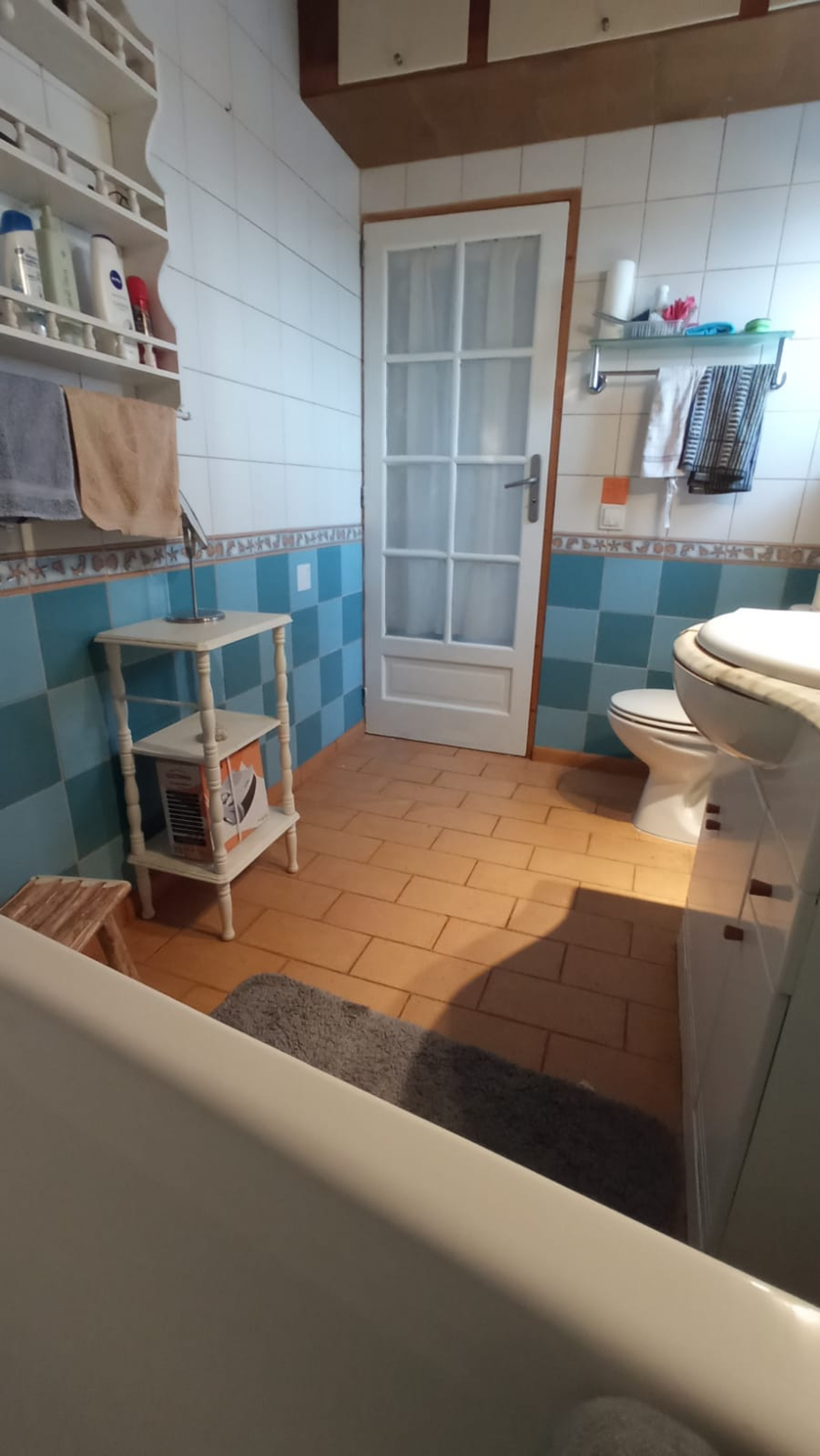 Bathroom for the tenants