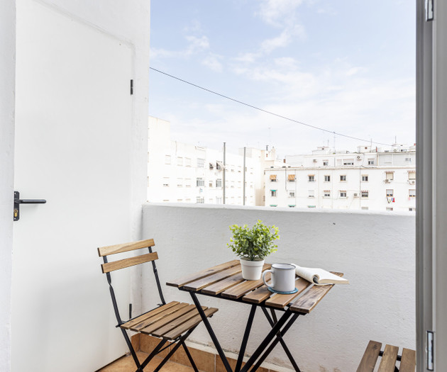 Bright and Spacious Apartment. 3 Bedrooms