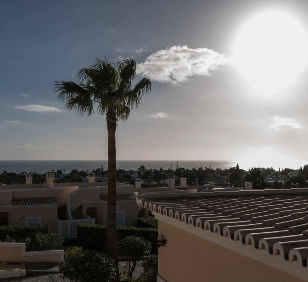 Stunning 1-Bedroom Apartment with sea view preview