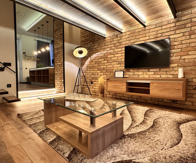 Ultra-Modern Loft Apartment with Gallery, Quiet Co