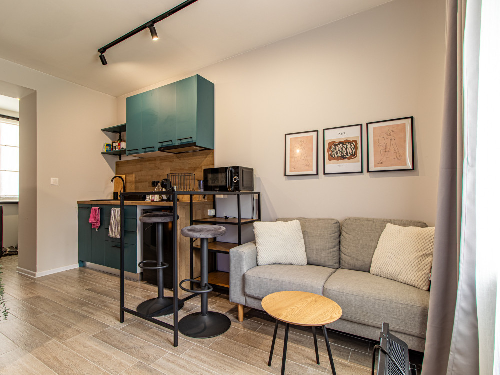 Stay Central: Urban Studio Gem preview