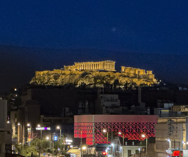 Acropolis Magical View Suite @ Metro Kerameikos